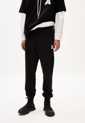 ARMEDANGELS AAIKE ICONIC CAPSULE Heavyweight Sweat Pants Regular Fit made of Organic Cotton Mix Schwarz | 7269-PKUJA
