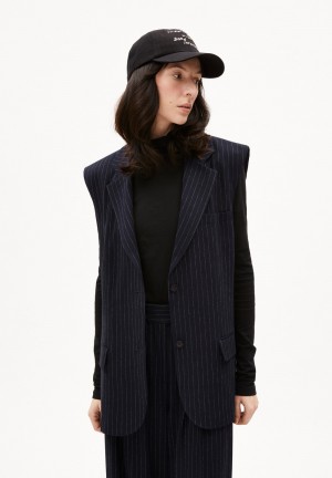 ARMEDANGELS AAVEST PINSTRIPE Blazer Loose Fit made of LENZING™ ECOVERO™ Viscose Mix Night Sky-white | 8415-MFKLN