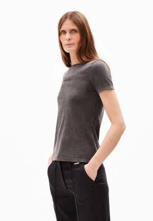 ARMEDANGELS EBAANORA GMT DYE T-Shirt Slim Fit made of Organic Cotton Schwarz | 0457-BXFHE