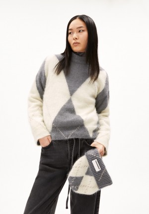 ARMEDANGELS GWYNEIRAA ARGYLE Sweater Loose Fit made of Mohair Wool Mix Iron Cast-oatmilk | 7219-EWDCP