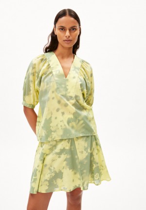 ARMEDANGELS ISILDAA BLOMMAA Blouse Loose Fit made of Organic Cotton Hell | 4365-UCMNV
