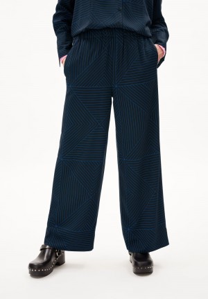 ARMEDANGELS JOVAALIE GRAPHIC LINES Woven Pants made of LENZING™ ECOVERO™ Viscose Cool Ash | 0174-BPGXK
