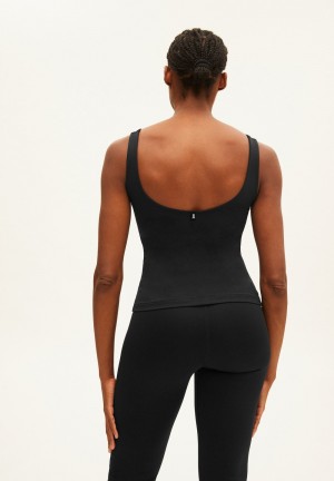 ARMEDANGELS LAALI Activewear Top made of Polyamide Mix (recycled) Schwarz | 2460-PEIZD