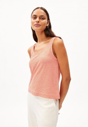 ARMEDANGELS MINAAMI LITA Top Relaxed Fit made of Organic Cotton Poppy Red-oatmilk | 2617-GFBMX