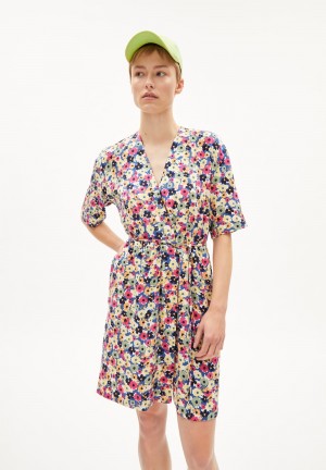 ARMEDANGELS RAUJAA PAINTED BLOOM Woven Dress Loose Fit made of LENZING™ ECOVERO™ Viscose Blueniverse | 0913-GXUAJ