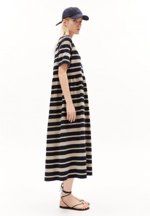 ARMEDANGELS TAAKYRA BLOCK STRIPES Jersey Dress Loose Fit made of Organic Cotton Night Sky-sand Stone | 5901-HVJRO