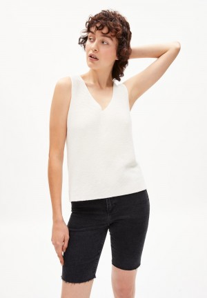 ARMEDANGELS WILMAA Knit Top Regular Fit of Organic Cotton Offwhite | 1702-XJVNI