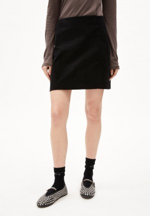 ARMEDANGELS ZAILAA CORDUROY Woven Skirt Regular Fit made of Organic Cotton Mix Schwarz | 5046-ARYVS